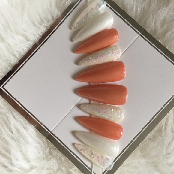 COPY - Peach and pearl white glitter press on nails - Picture 4 of 5